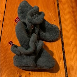 Zutano Green Baby Booties